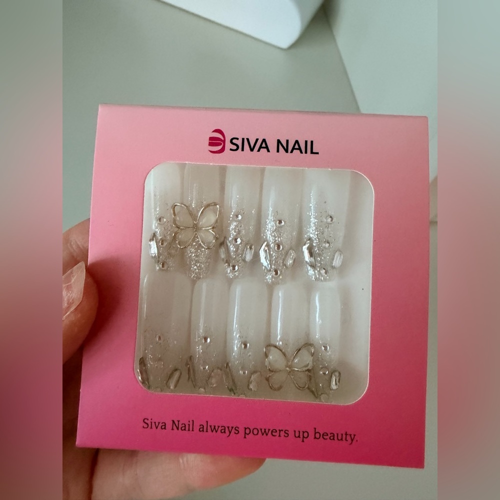 SIVA Press On Nails Long Butterfly Rhinestone Blinged BRAND NEW
